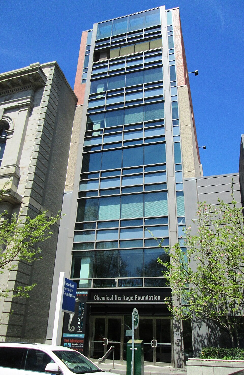 Historic exterior photograph of the building at 315 Chestnut Street, Philadelphia, now the Science History Institute